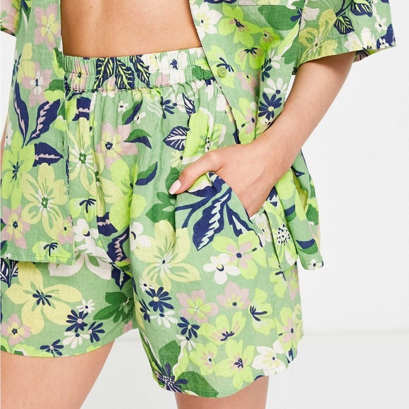 Topshop hawaiian shirt and shorts beach resort set in multicolor small - Picture 5 of 7